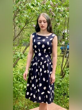 Kate Spade Black With White and Yellow Daisy Print Sleeveless Midi Dress Size 6